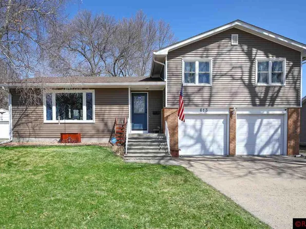 613 11th Ave SE, Waseca, MN 56093