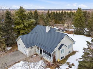 723 Country St, Mississippi Mills, ON K0A1A0