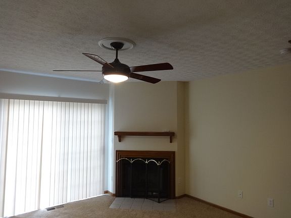 3rd image of 1669 Blackhorse Ln