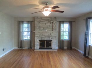 1945 SW Medford Ave, Topeka, KS 66604