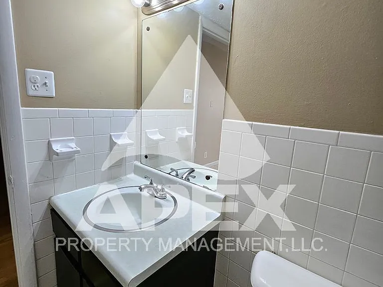Kendle Wood Apartments — Photo 11