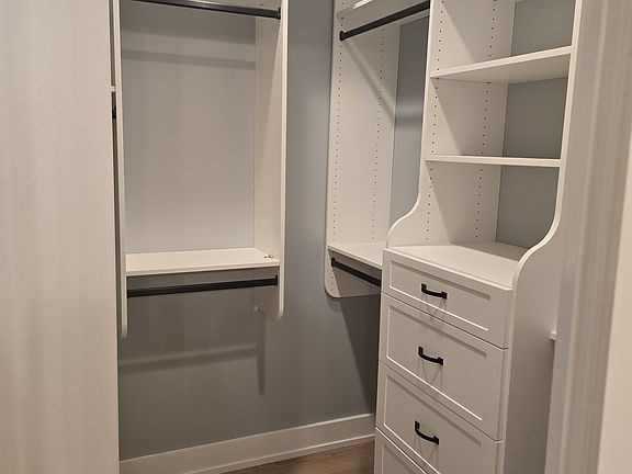 4th image of 44494 Marie Dr