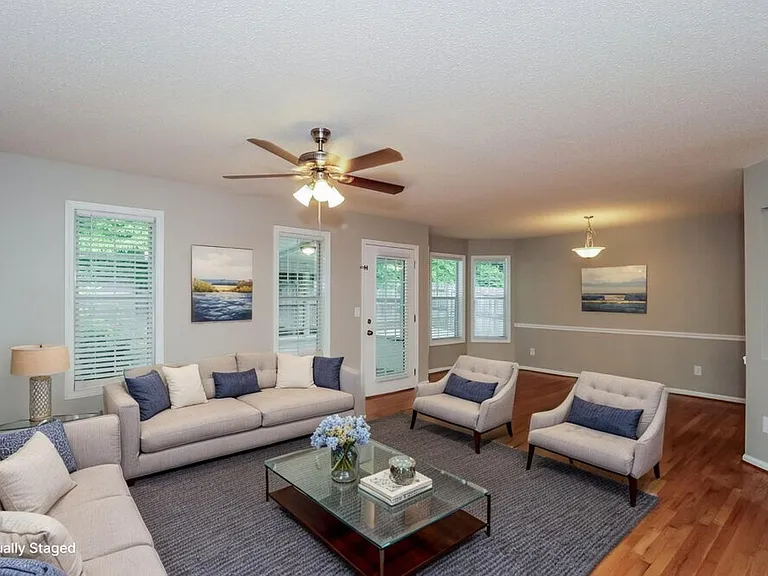 426 Ivy Crest Dr — Photo 5