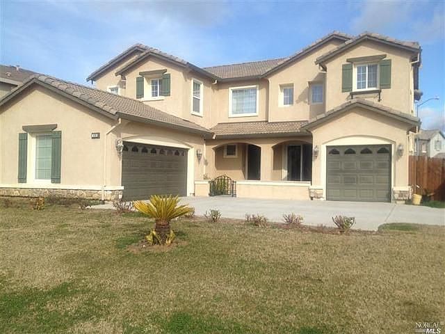 1st image of 636 Sparrowhawk Dr