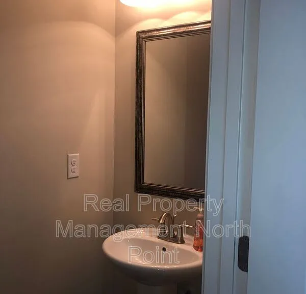 1175 Hampton Oaks Dr — Photo 24