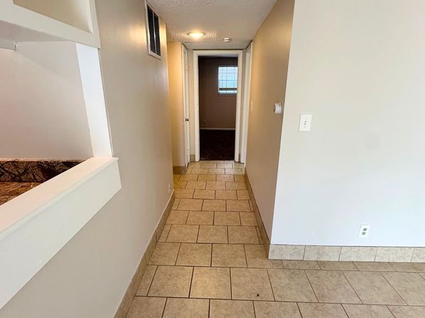 4030-4038 Clark Ave #548