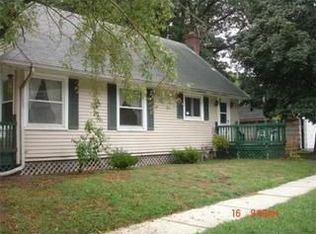 212 Davis St, Springfield, MA 01104