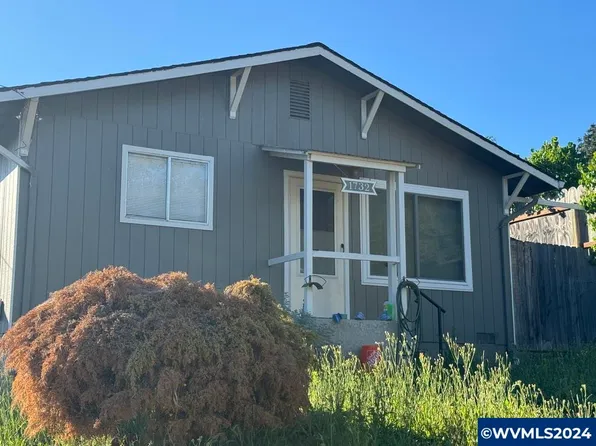 1732 SE Eddy St, Roseburg, OR 97470
