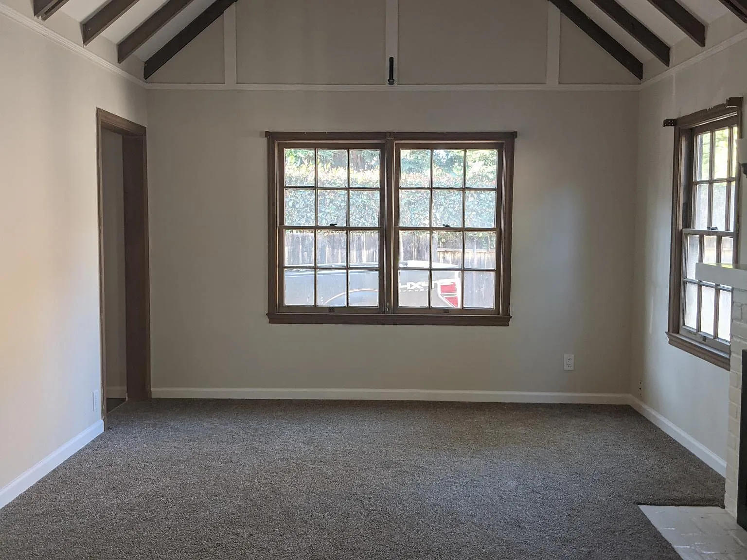 1 bed, 640 sqft, $3,800 — Photo 3