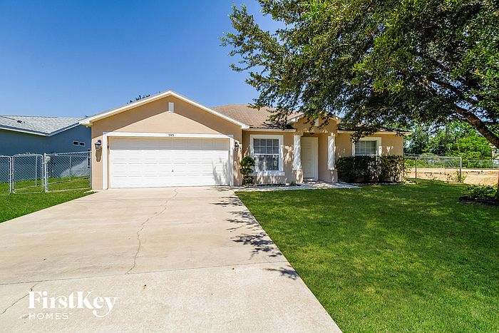 1st image of 703 Pelican Ct