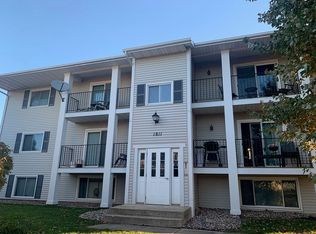 1811 Greenfield Ln SW APT 9, Rochester, MN 55902