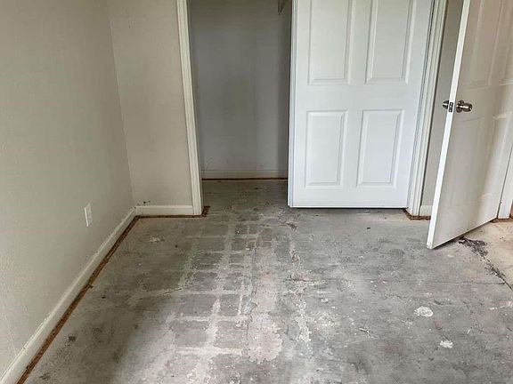5th image of 609 W 6th St