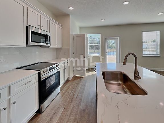 3rd image of 2561 Feather Crest Dr
