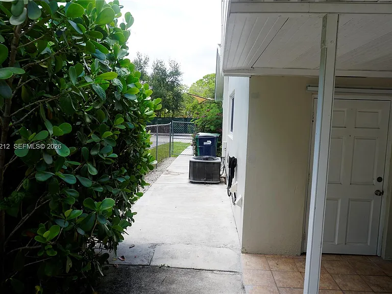 11043 SW 79th Ave #0 — Photo 22