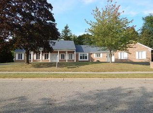 845 Tanglewood Ln, East Lansing, MI 48823