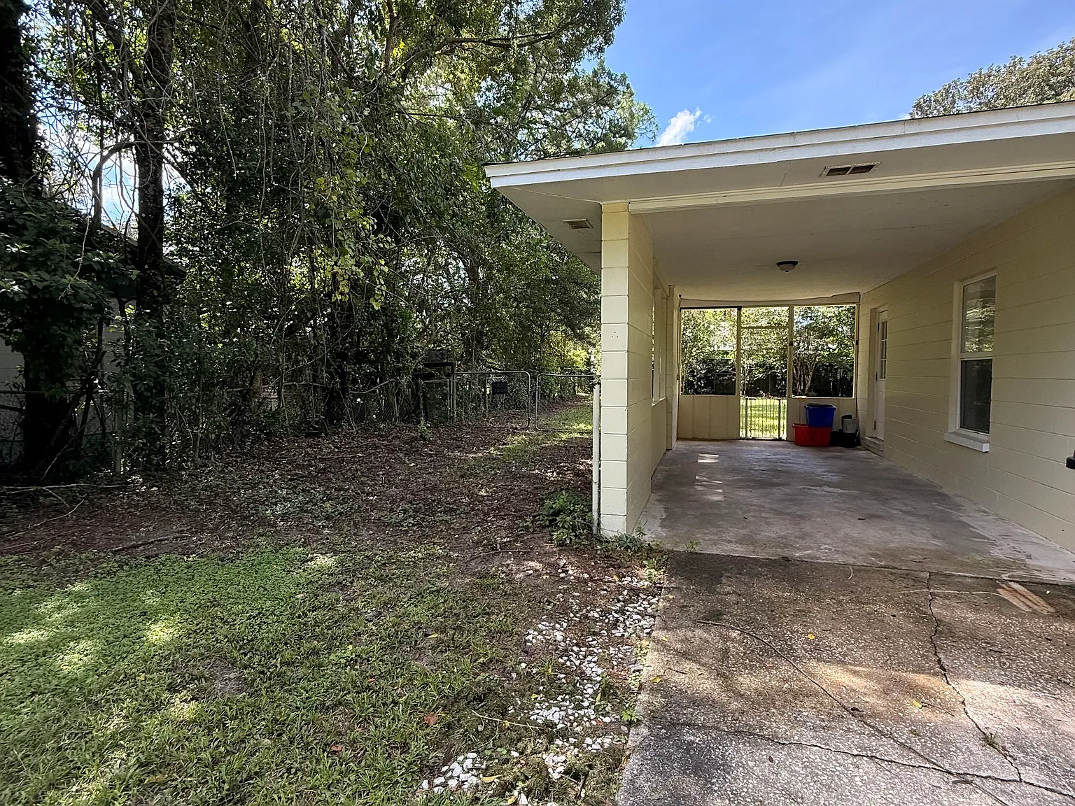 3 bed, 1197 sqft, $1,750 — Photo 3