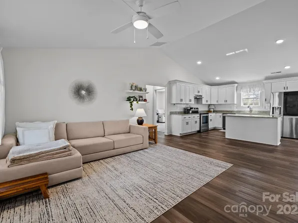 1707 W 4th Ave, Gastonia, NC 28052