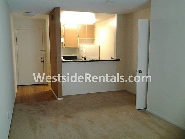2nd image of 3909 Florida St