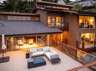 107 San Pedro Rd, El Granada, CA 94019