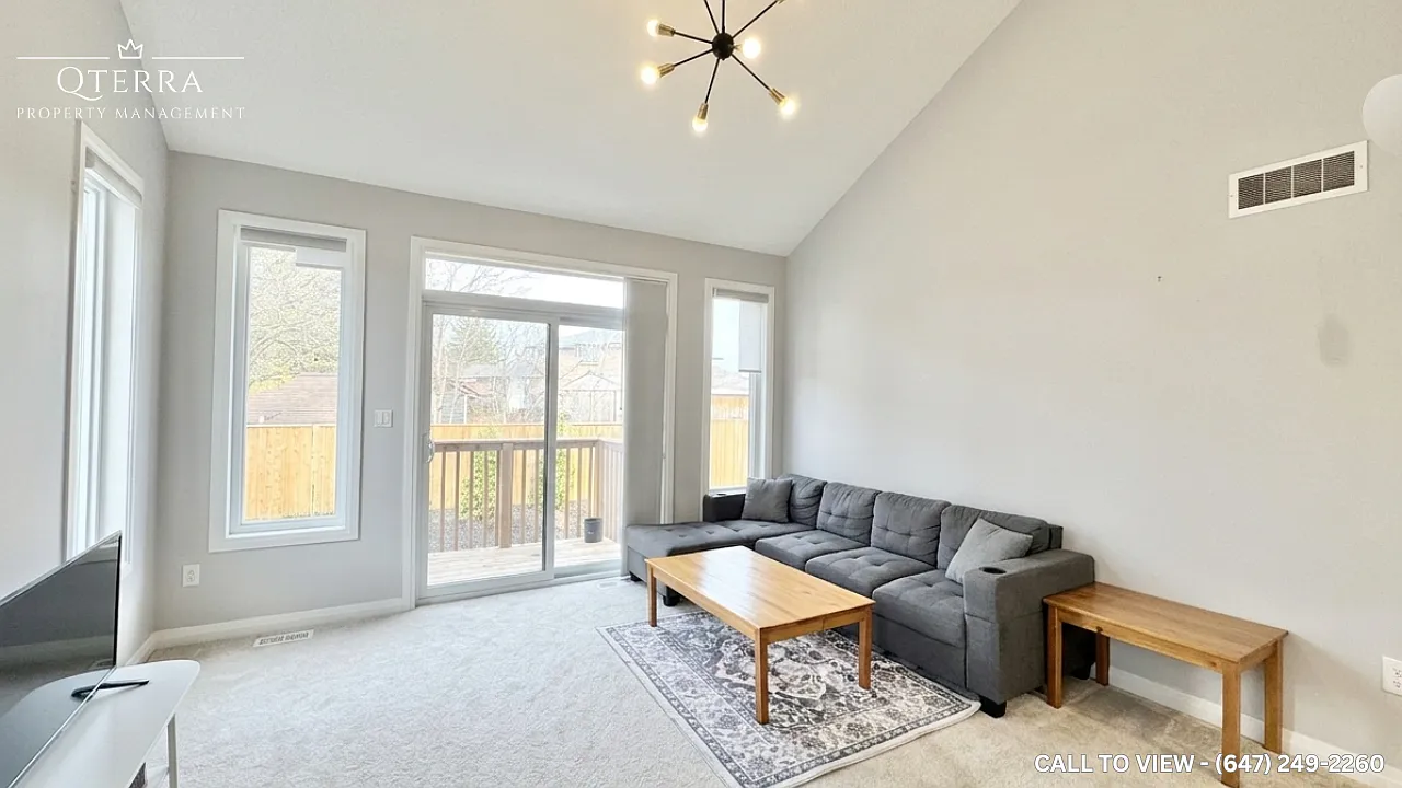 5 bed, 3.5 bath, 2000 sqft, $3,199 — Photo 3