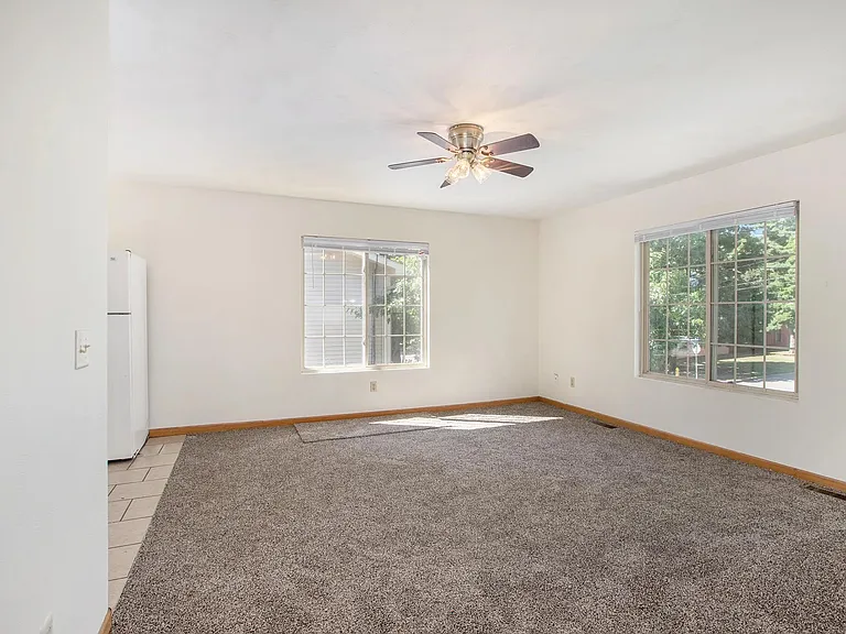 1419 Lafayette Ave — Photo 8