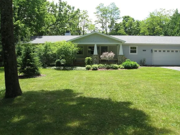 2219 Sunset Dr, Sister Bay, WI 54234