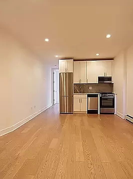 1st image of 1910 3rd Ave APT 4RN