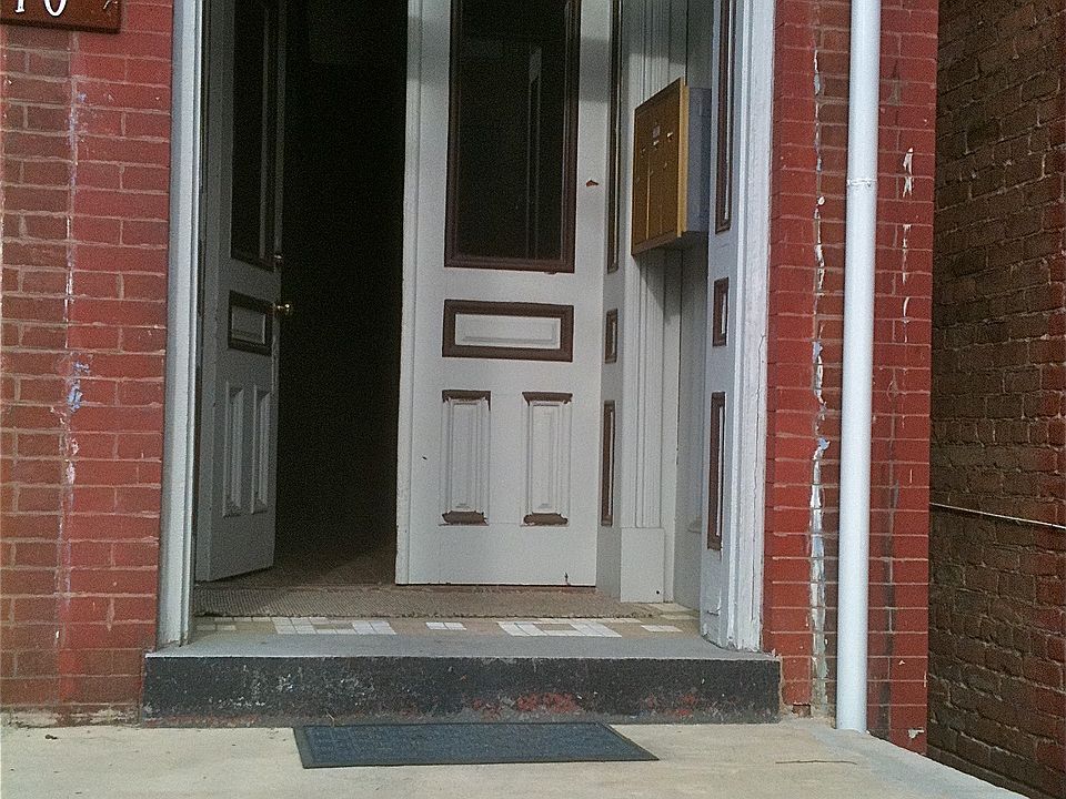 1st image of 10 S Harrison St