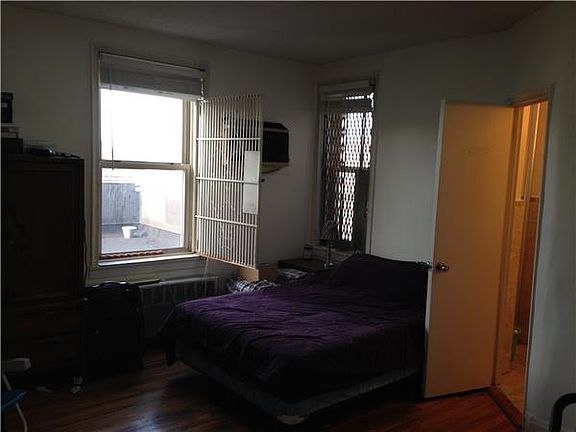 4th image of 4310 48th Ave APT 5J