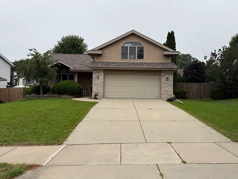 3522 Field Crest Way — Photo 1