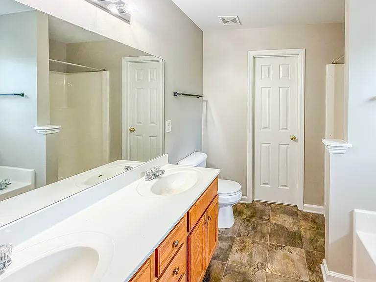 1864 Devon Dr — Photo 12
