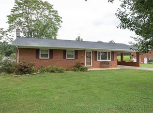 300 Brown Berry Rd, North Wilkesboro, NC 28659