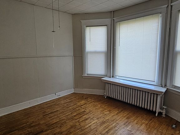 2nd image of 114 E Easterday Ave #1