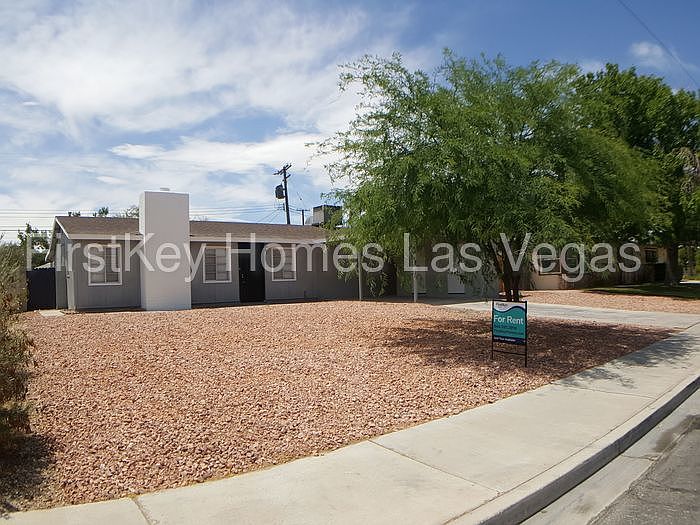 1st image of 4305 El Camino Ave