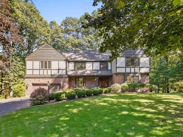 96 Bridle Path, North Andover, MA 01845