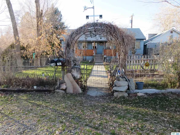 248 & 252 Grand Ave, Susanville, CA 96130