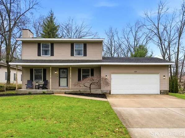 15844 Cotters Ln, Spring Lake, MI 49456