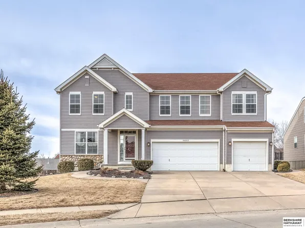 16003 Virginia St, Omaha, NE 68136