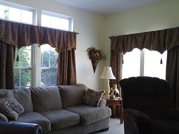 2nd image of 3282 Eastwind Way