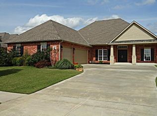 3005 Skye Ridge Dr, Norman, OK 73069