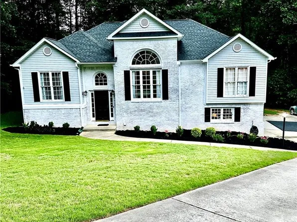 160 Camden Woods Pl, Dallas, GA 30157
