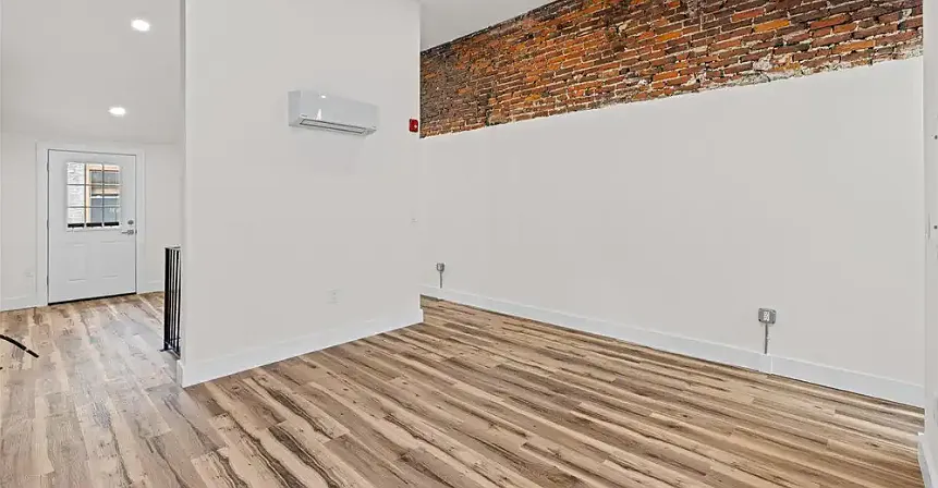 Studio, $1,399 — Photo 4