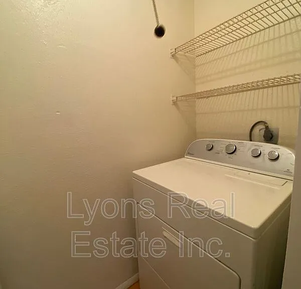 2855 Winkler Ave #124 — Photo 7