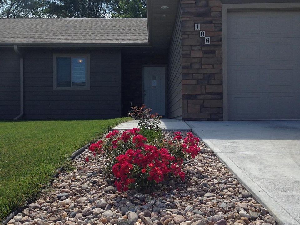 Inviting Walkway