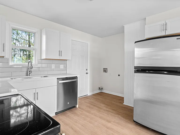 257 Brice St — Photo 4