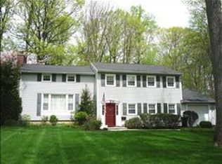 76 Sutton Dr, Berkeley Heights, NJ 07922