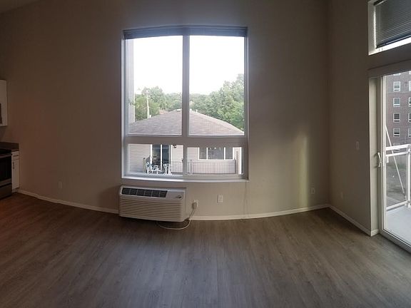 4th image of 2618 Essex St SE APT 308