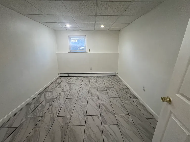 18 Woodside Ave #1 — Photo 9