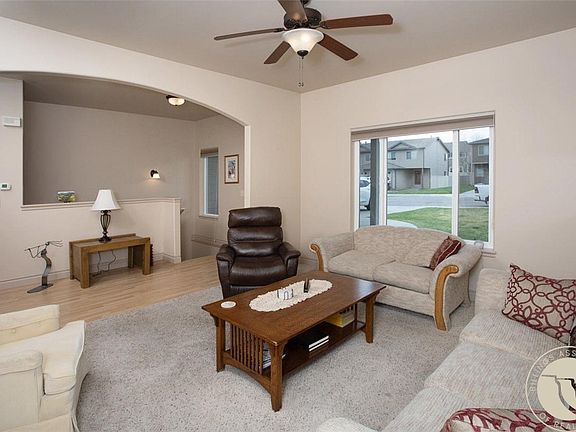 2nd image of 715 Pebble Beach Rd