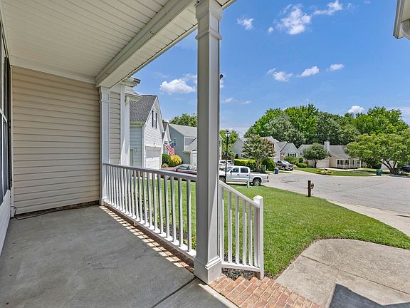 4th image of 839 Neighbor Ln